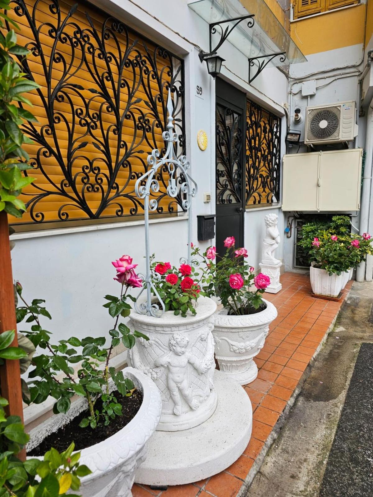 A Casa Di Rita Bilocale In Sanremo Apartment Exterior photo